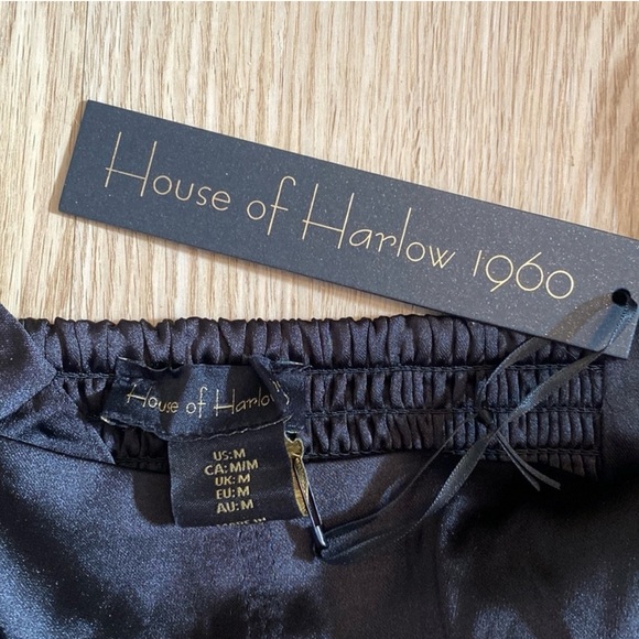 HOUSE OF HARLOW 1960 - Women's Satin Like Black Crop Top Size Medium New - Picture 7 of 7